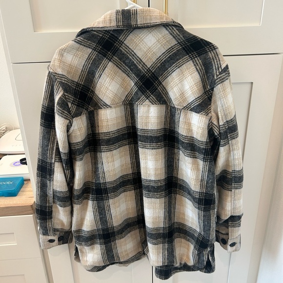 Thread and Supply Shacket from Nordstrom! Great for leggings!! - Picture 3 of 5